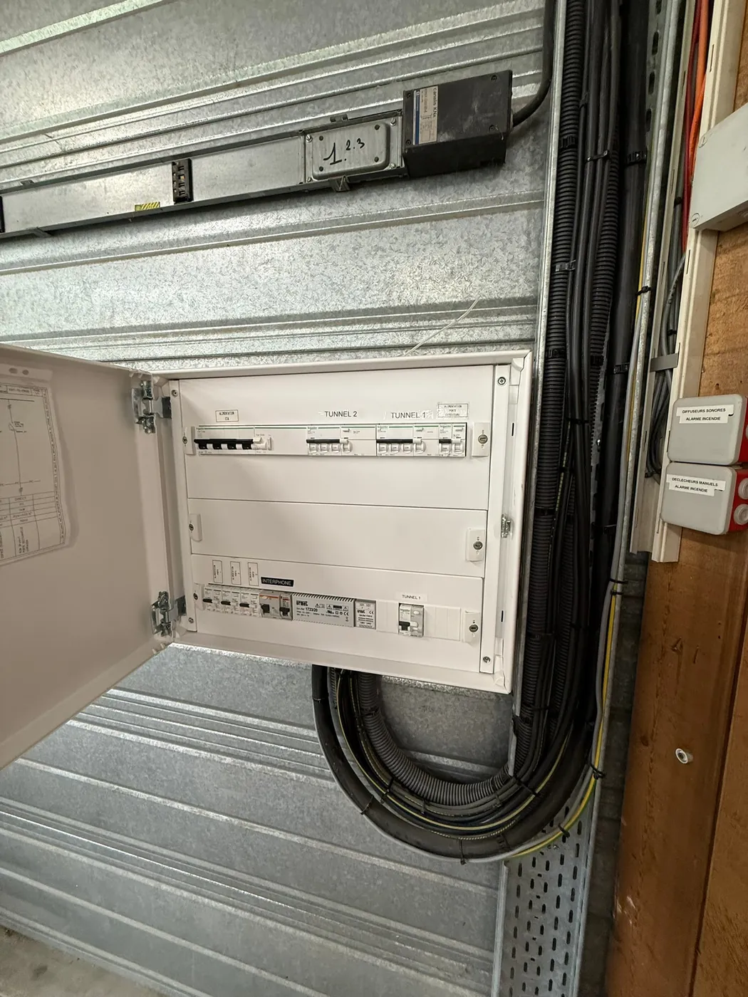 Chantier électricité réalisé par Hernandez Bâtiment